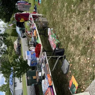 HUMONGUS YARDSALE AYEE